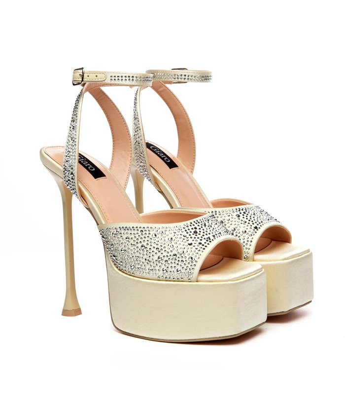 Giaro platform sandal Gala cream