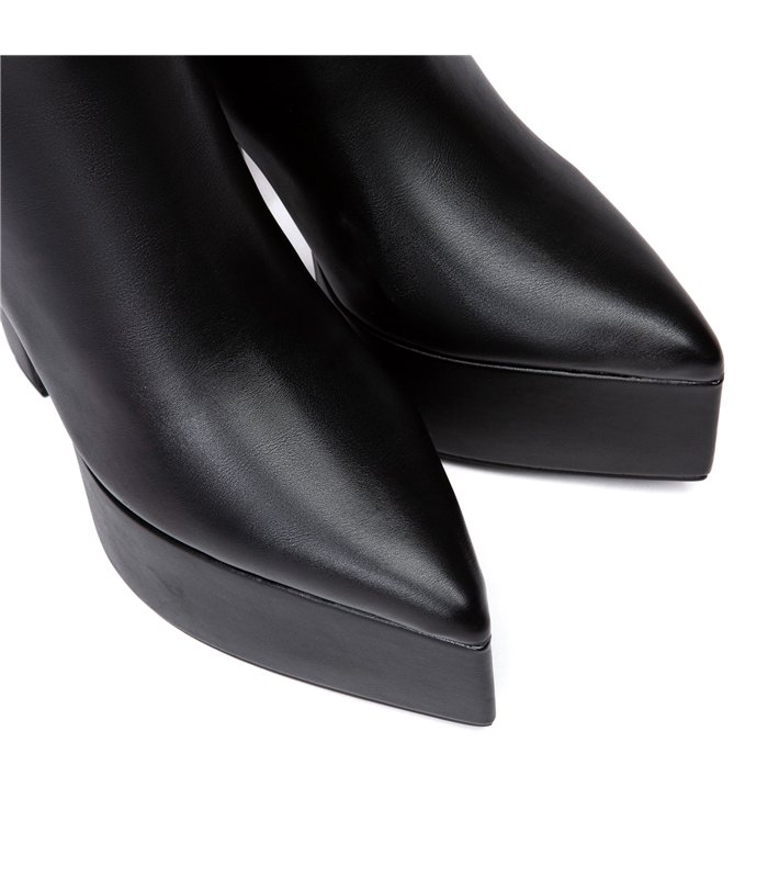 Giaro platform boots Saphina black matt