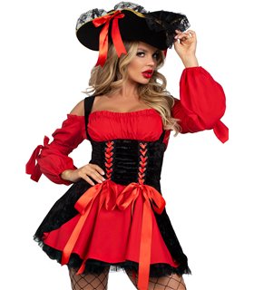 Vixen Pirate Wench
