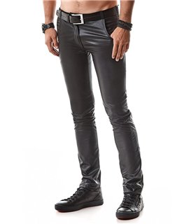 Herren Wetlook Hose mit Löchertaschen und Gürtelschlaufen | Regnes Fetish Planet Herren Wetlook Hose mit Löchertaschen und Gürtelschlaufen | Regnes Fetish Planet