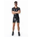 PVC Poloshirt mit Regenbogenfahne und Metallring | Regnes Fetish Planet PVC Poloshirt mit Regenbogenfahne und Metallring | Regnes Fetish Planet