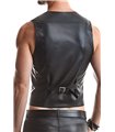 Elegante Herren-Weste mit geometrischen Steppungen und Metallschnalle | Regnes Fetish Planet Elegante Herren-Weste mit geometrischen Steppungen und Metallschnalle | Regnes Fetish Planet