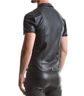 Wetlook-Poloshirt mit Reißverschluss und Ziernähten | Regnes Fetish Planet Wetlook-Poloshirt mit Reißverschluss und Ziernähten | Regnes Fetish Planet