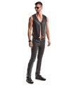 Elegante Herren-Weste mit geometrischen Steppungen und Metallschnalle | Regnes Fetish Planet Elegante Herren-Weste mit geometrischen Steppungen und Metallschnalle | Regnes Fetish Planet