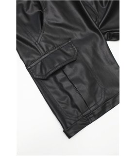 Cargo-Shorts mit 6 Taschen und Alcantara-Etikett | Regnes Fetish Planet Cargo-Shorts mit 6 Taschen und Alcantara-Etikett | Regnes Fetish Planet