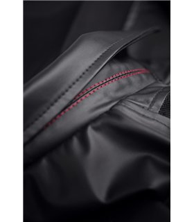 Extravagante Mesh-Jacke mit Wetlook-Elementen und vertikalen Linien | Regnes Fetish Planet Extravagante Mesh-Jacke mit Wetlook-Elementen und vertikalen Linien | Regnes Fetish Planet