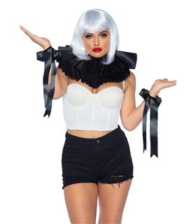 Deluxe ruffle neck and cuffs Deluxe ruffle neck and cuffs